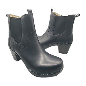 Dansko Shayna Boots Black Leather Heeled Chelsea Stud Women Sz 10.5-11 /41 New